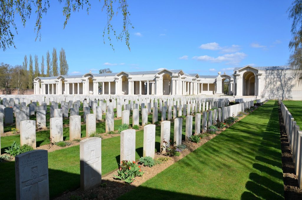 Arras - Mémorial et cimetière britannique du Faubourg d'Amiens.

